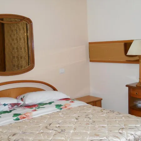 Oasi Bed and breakfast Giffoni Sei Casali